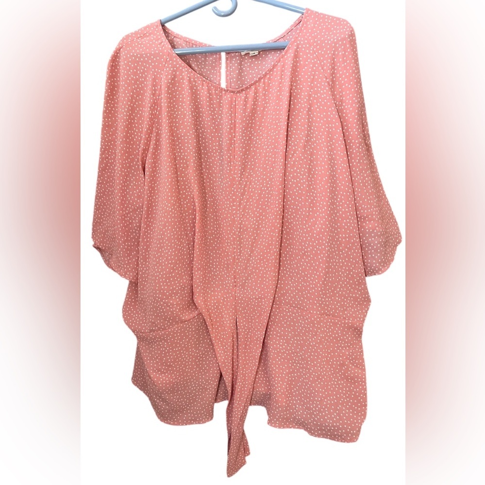 *Sandy & Sid Pink and White Polka Dot Short Sleeve Blouse 1X